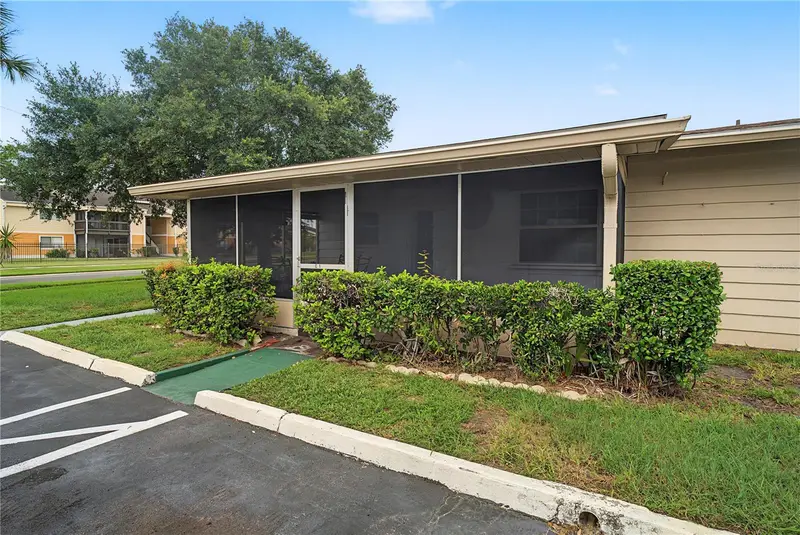 1001 Plantation Dr #C1, FL