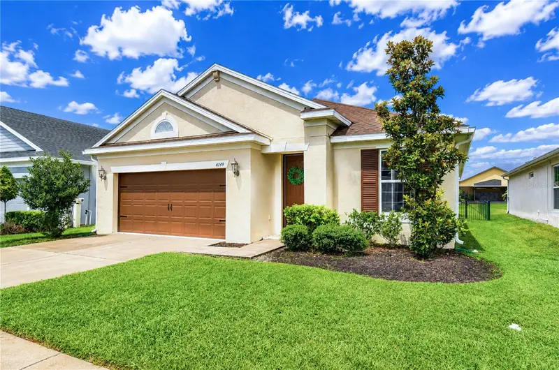 4749 Rolling Green Dr, FL