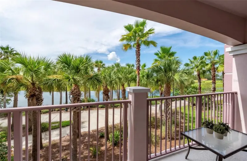 5048 Shoreway Loop #20404, FL