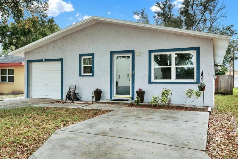 4432 73rd Ave N, FL