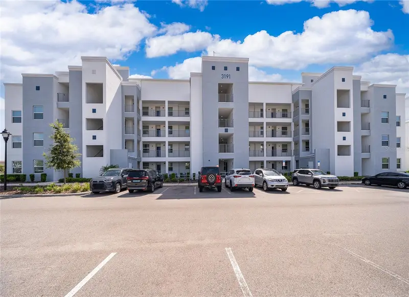 3191 Paradox Cir #208, FL