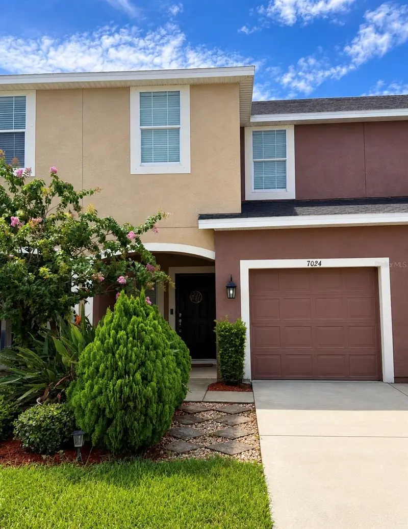 7024 Woodchase Glen Dr, FL