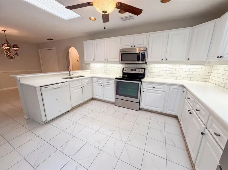 11540 Camp Dr, FL