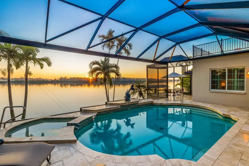 390 Coral Creek Dr, FL
