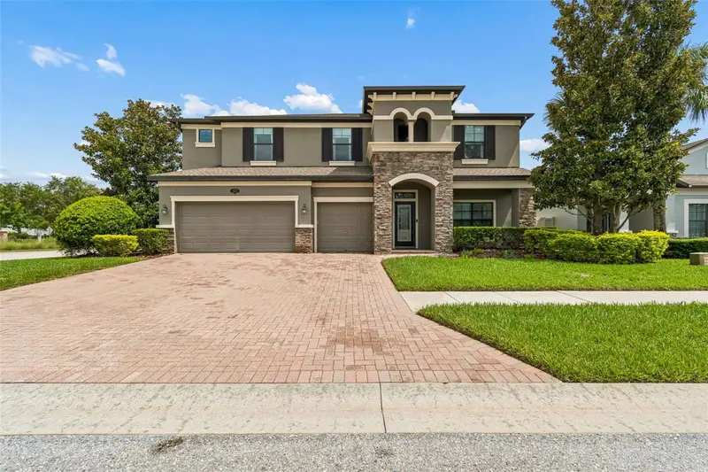 1657 Feather Grass Loop, FL
