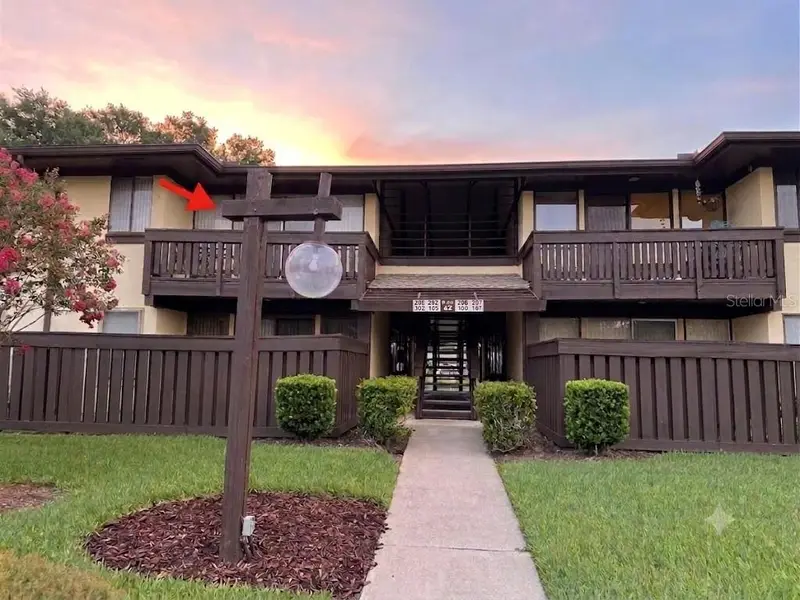 42 Club House Dr #207, FL