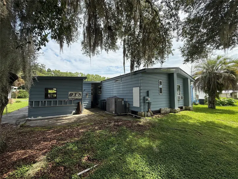 802 Robin Ln, FL