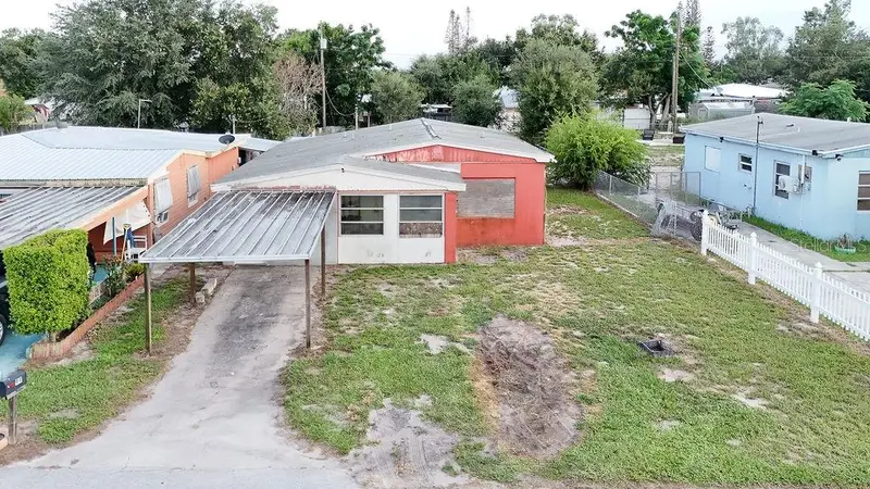 99 Yale Ave, FL
