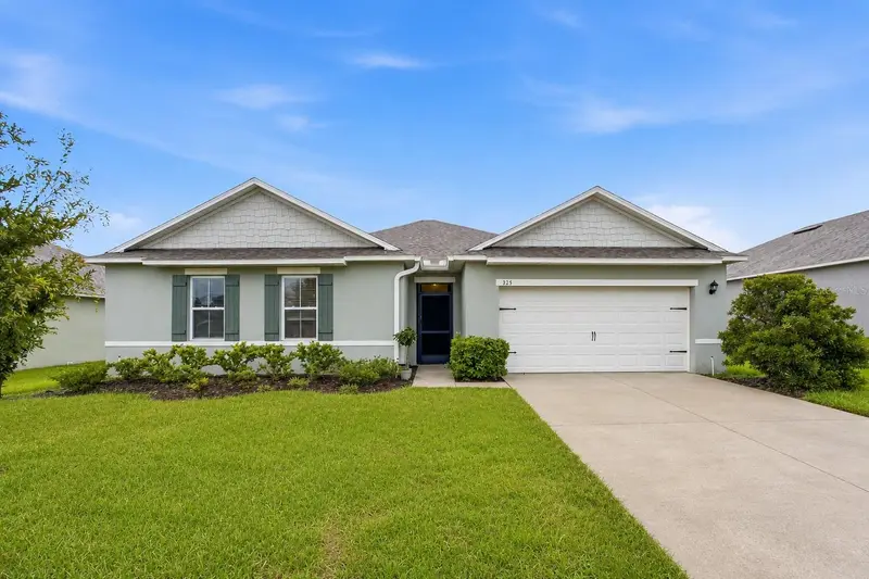 325 Auburn Grove Xing, FL