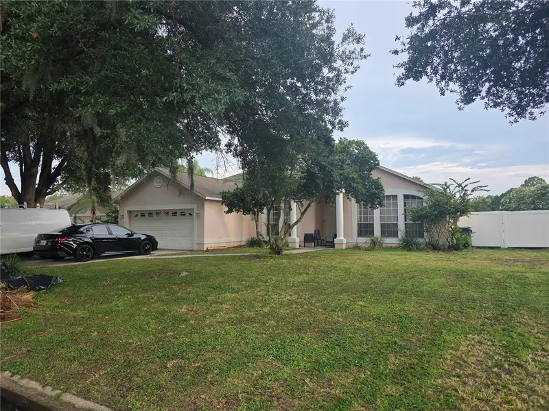 111 Sunridge Woods Ct, FL