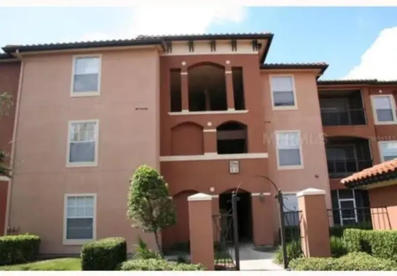 5566 Metrowest Blvd #301, FL