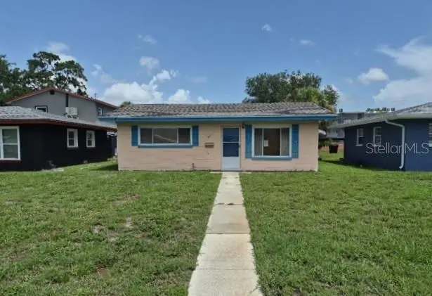 639 N 75th Ave N, FL