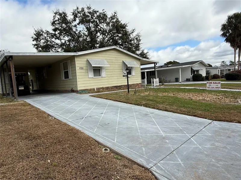 1532 W Schwartz Blvd, FL