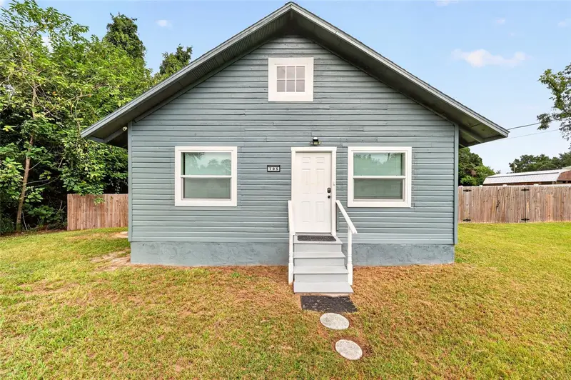 705 Nw 64th Pl, FL
