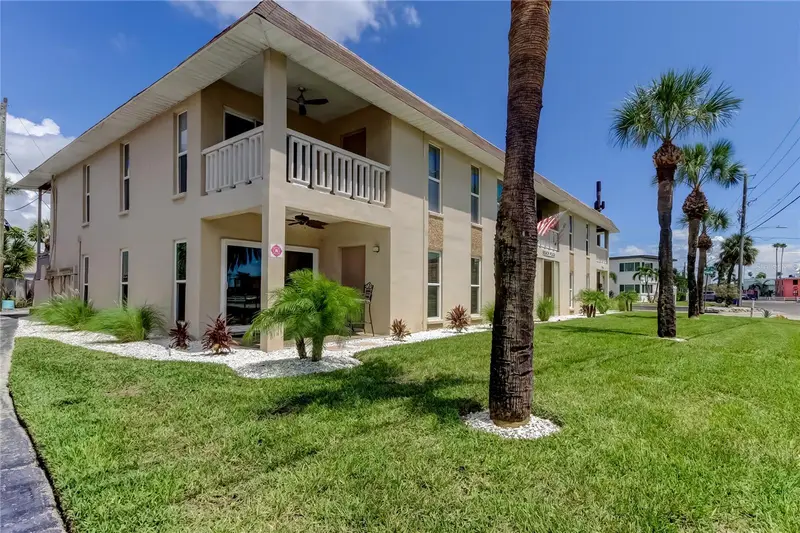7003 Sunset Way #1, FL