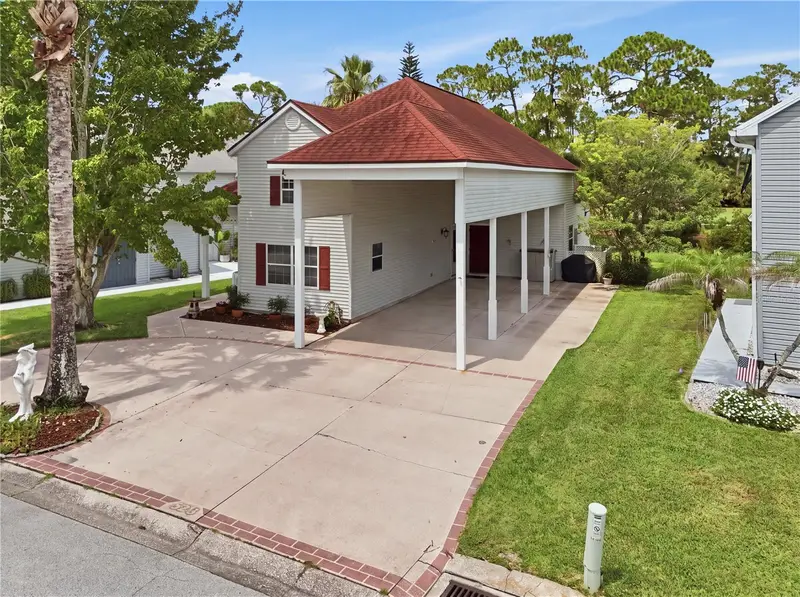 523 Fairways Dr #523, FL
