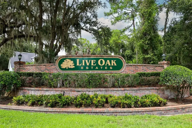 11712 Rambling Oak Blvd, FL
