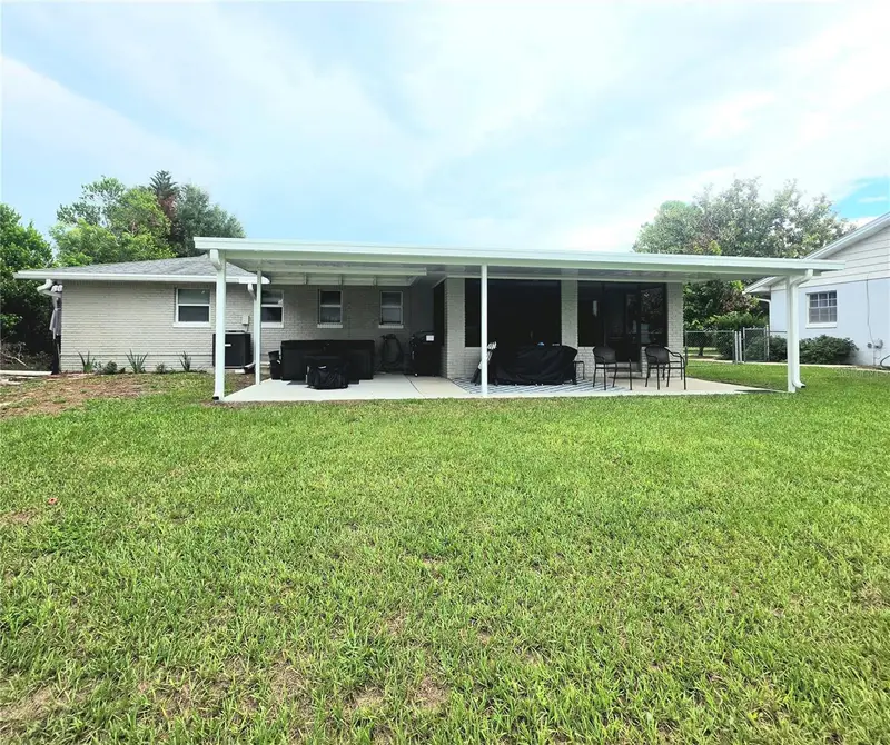 1380 Eagle Ave E, FL