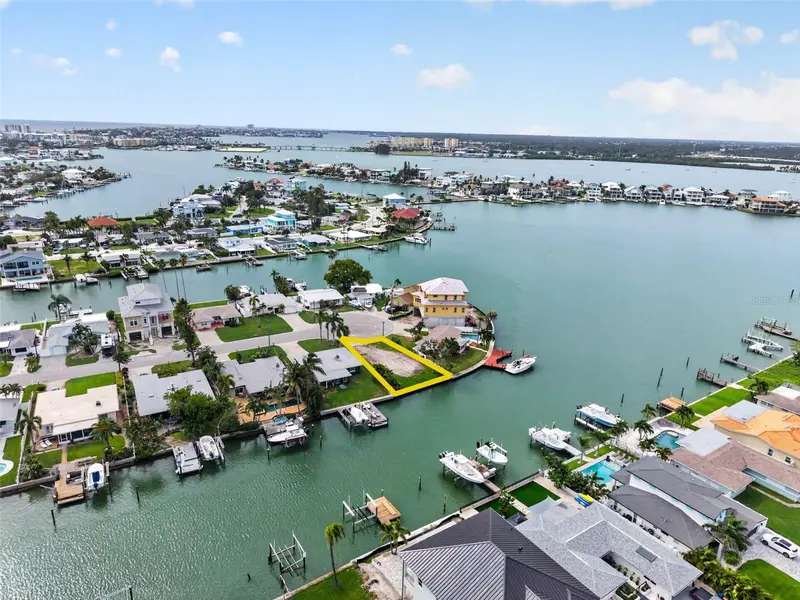 643 Normandy Rd, FL