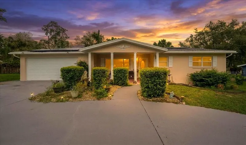 66 S Desoto St, FL