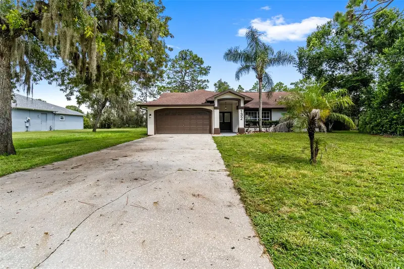 132 Gillian Dr, FL
