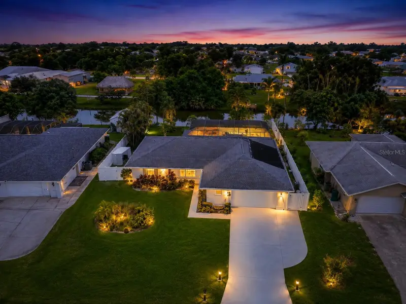 310 Strasburg Dr, FL