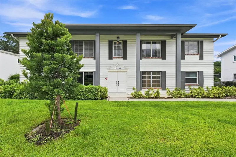 1342 Snell Isle Blvd Ne #4, FL