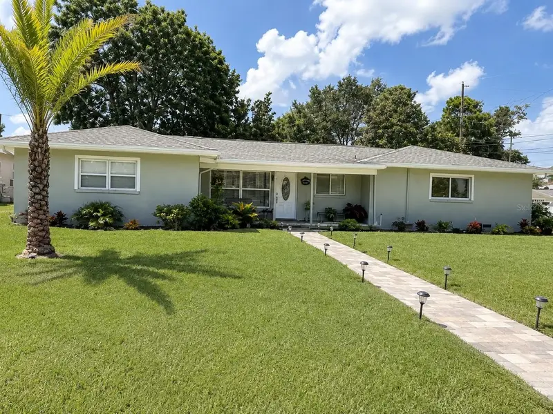 2001 Magnolia Dr, FL