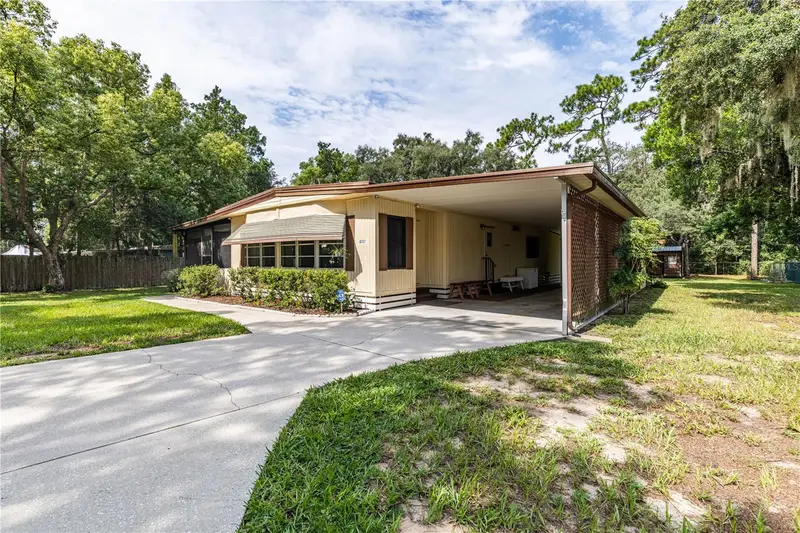 35737 Shelley Dr, FL