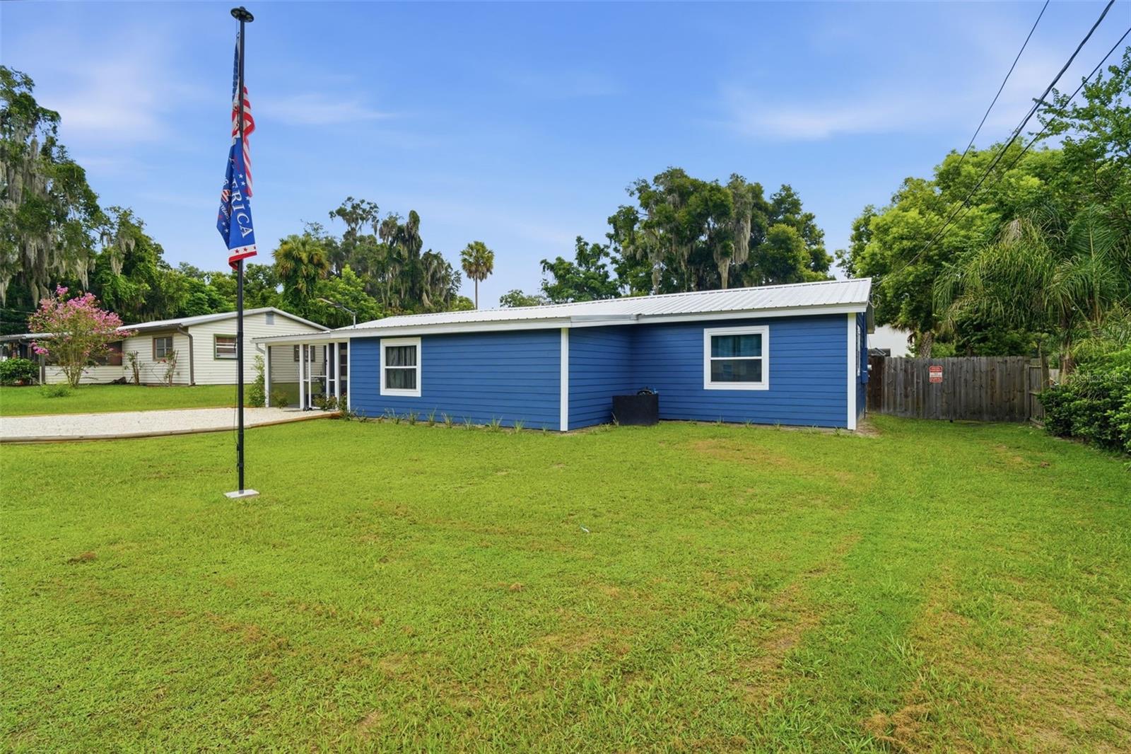 471 Pinegrove St, FL