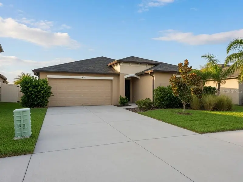31857 Sun Kettle Loop, FL