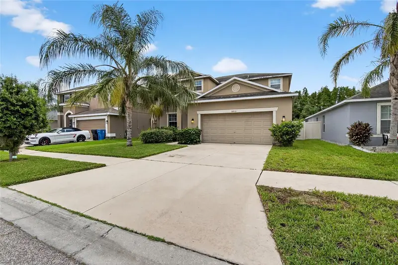 8435 Hunters Fork Loop, FL