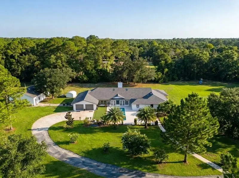 1 Cunningham Ln, FL