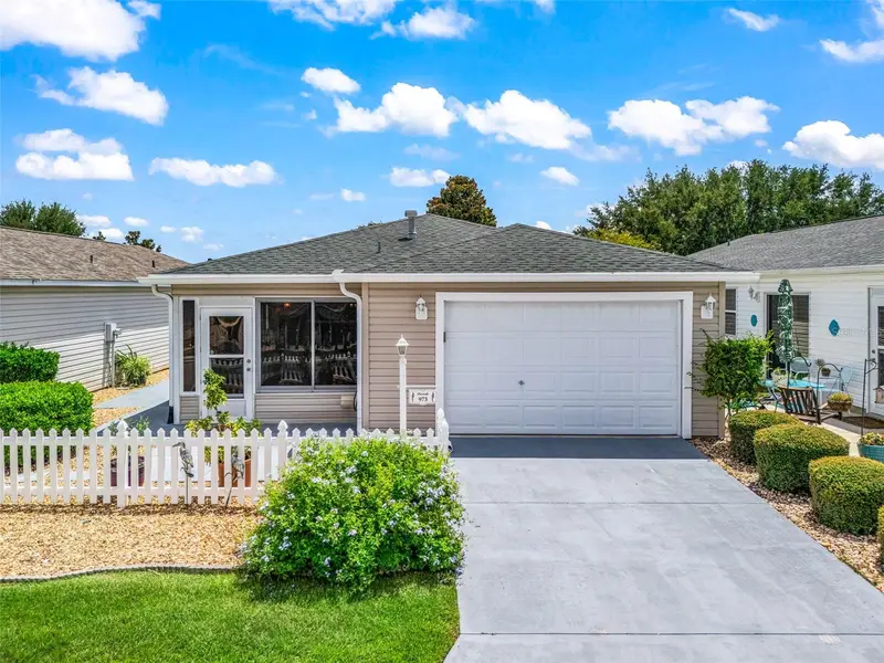 973 York Ter, FL