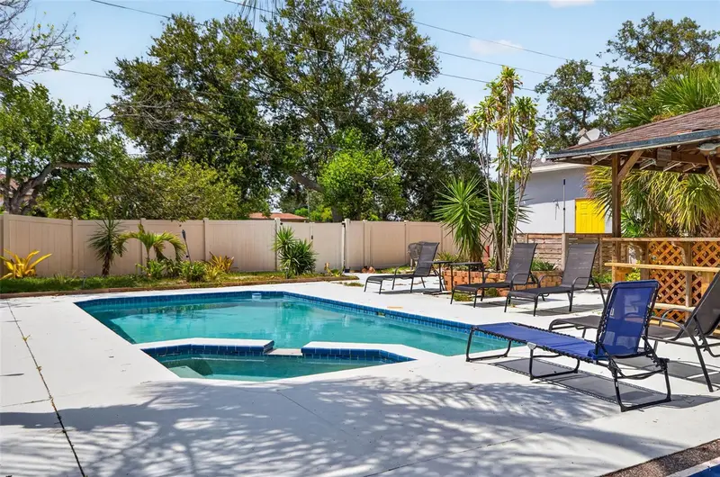 166 Pinellas Way N, FL