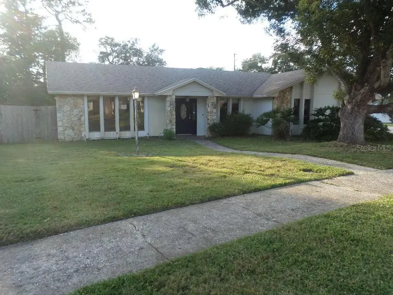 210 Banbury Ct, FL