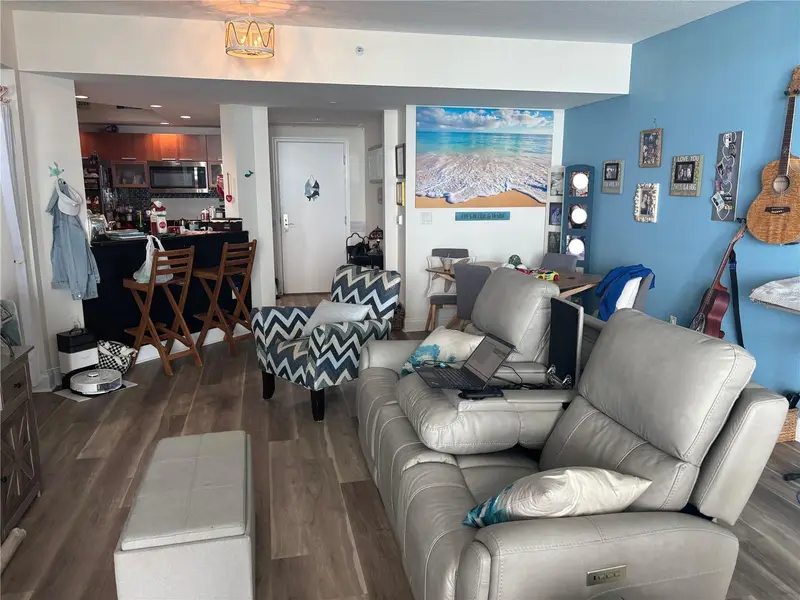 241 Riverside Dr #2308, FL