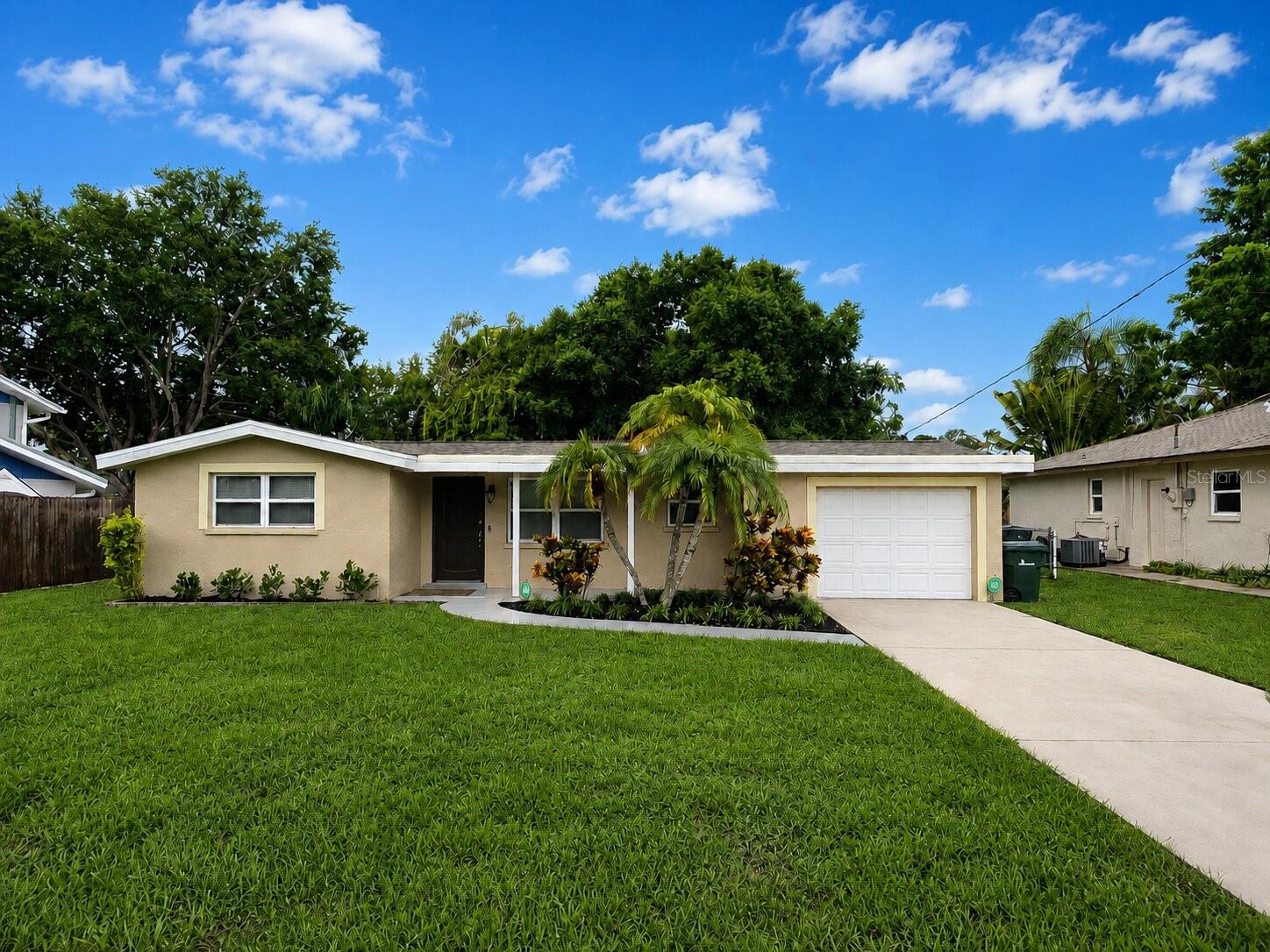 4200 Winthrop St, FL