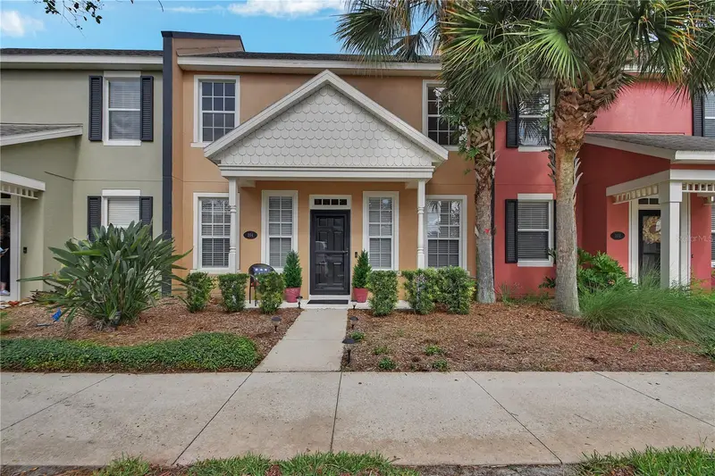 204 Woodhouse Ln, FL