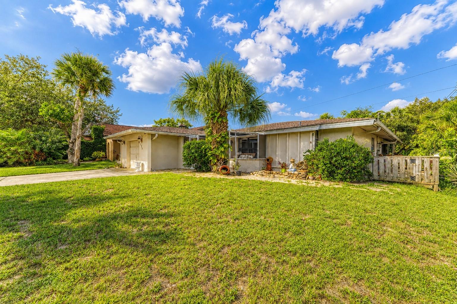523 Casas Bonitas Dr, FL