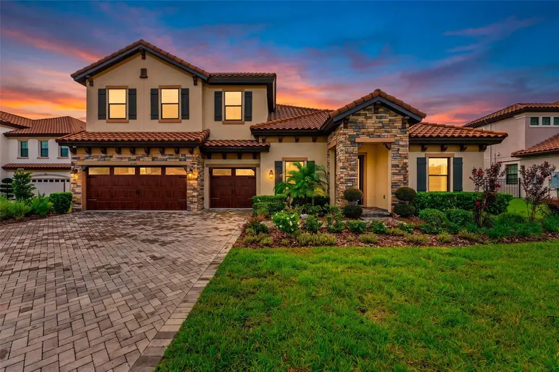 10370 Meadowrun Dr, FL