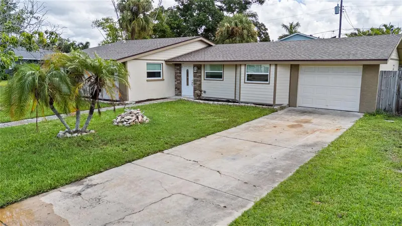 3831 118th St W, FL