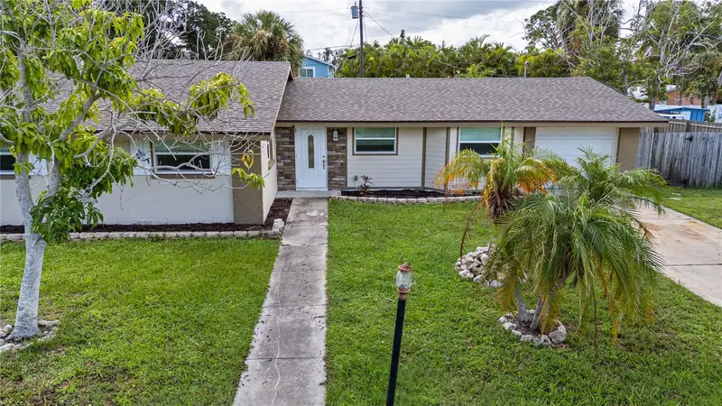 3831 118th St W, FL