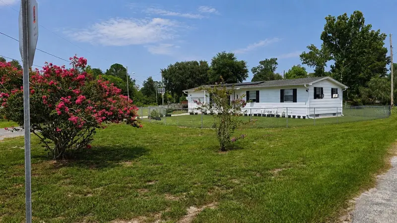 354 Park Dr, FL