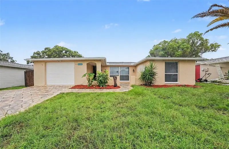 9135 Hunt Club Ln, FL