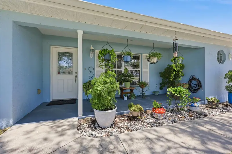8708 Sw 60th Cir, FL