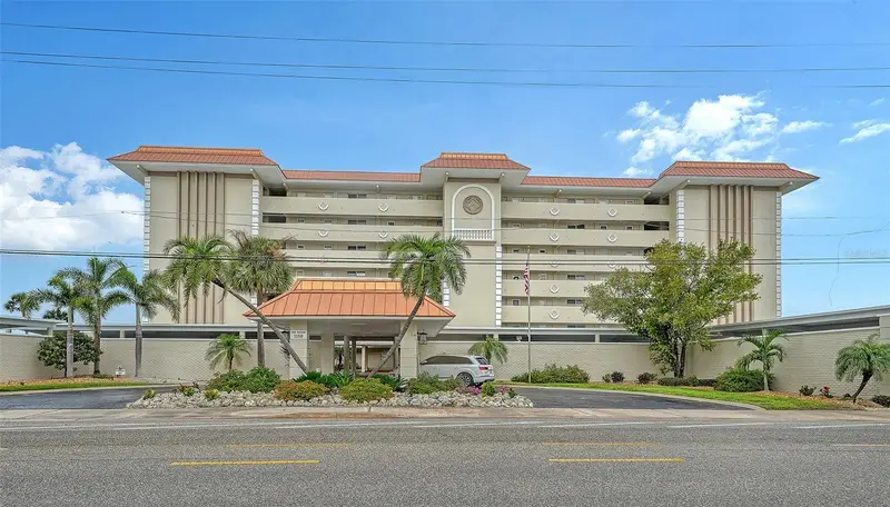 1150 Tarpon Center Dr #1-C #103, FL