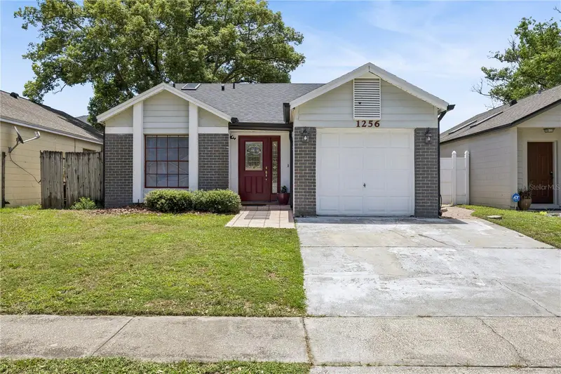 1256 Pin Oak Dr, FL