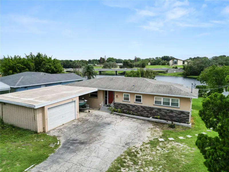 228 W Lake Ina Dr, FL