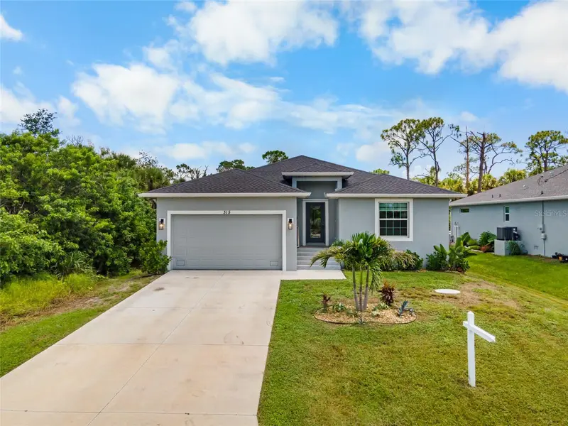 315 Sweetwater Dr, FL